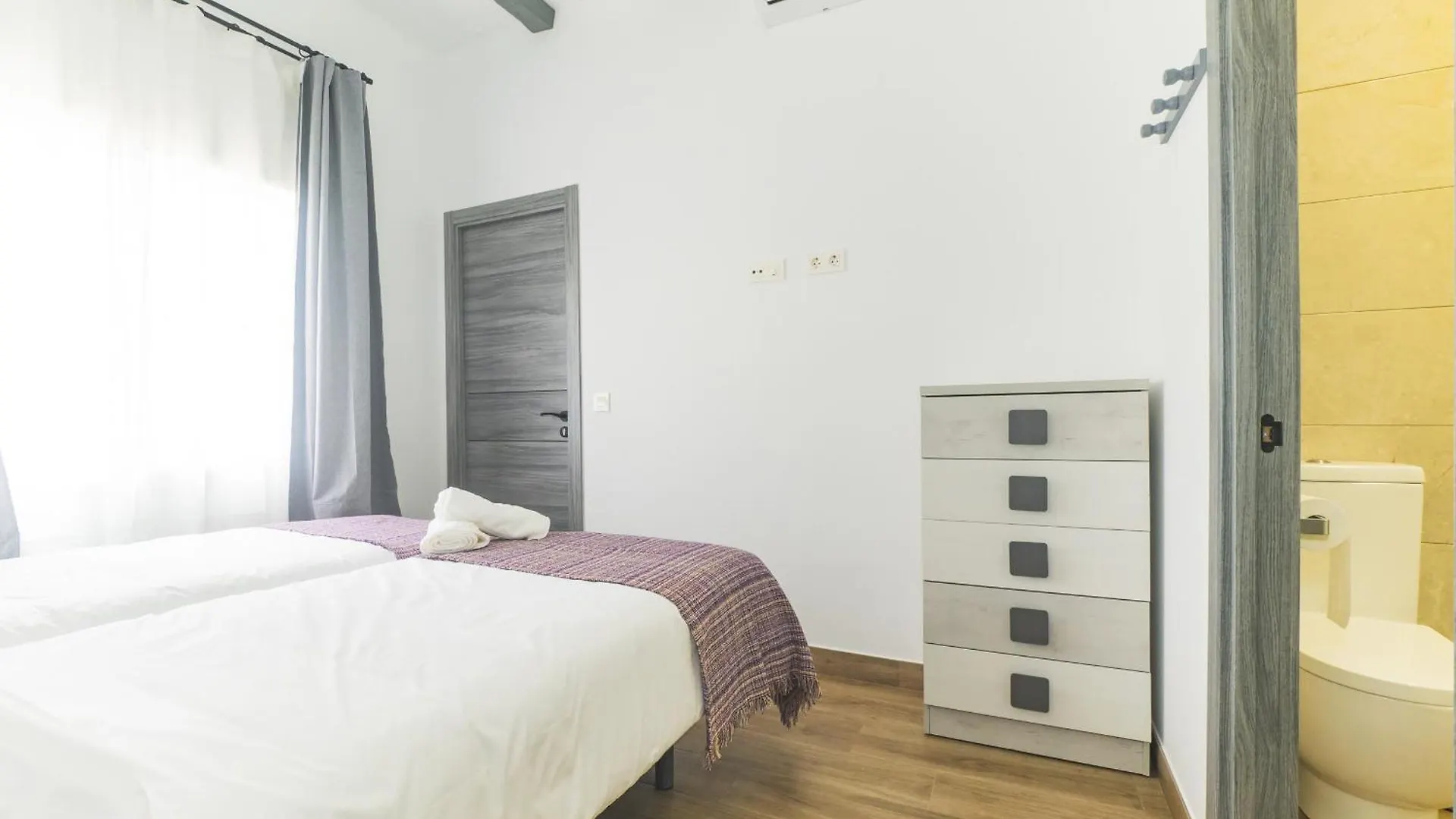 Cubo'S Casa El Candil 6 Pax 알하우린엘그란데 0*,  스페인
